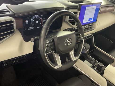 Used 2023 Toyota Sequoia Capstone AWD/4WD image 11