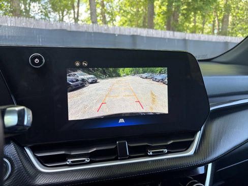 Used 2025 Chevrolet Equinox LT FWD image 19