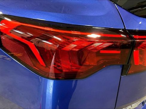 Used 2025 BMW X2 M35i AWD/4WD image 29