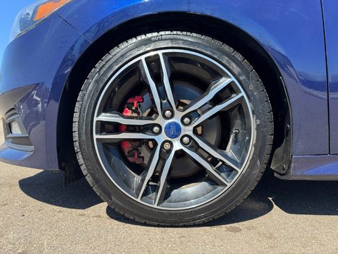 Used 2016 Ford Focus ST w/ Equipment Group 401A image 13