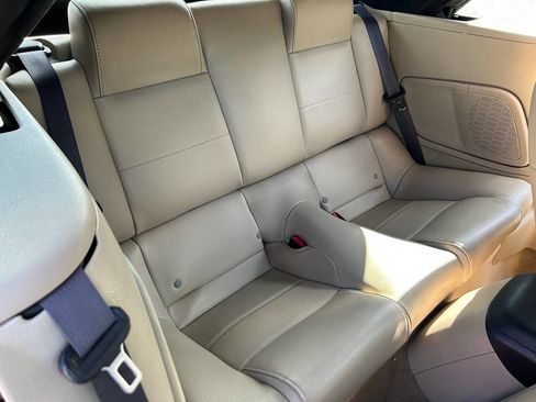 Used 2007 Ford Mustang Premium image 10