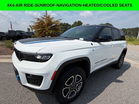 Used 2024 Jeep Grand Cherokee Trailhawk AWD/4WD image 1