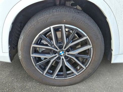 Certified 2025 BMW X1 xDrive28i image 8