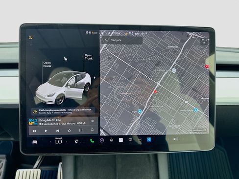 Used 2021 Tesla Model Y Performance image 9