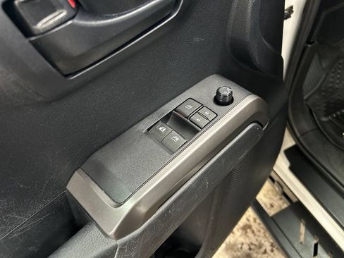 Certified 2020 Toyota Tacoma SR5 w/ SR5 Appearance Package (SM) AWD/4WD image 15