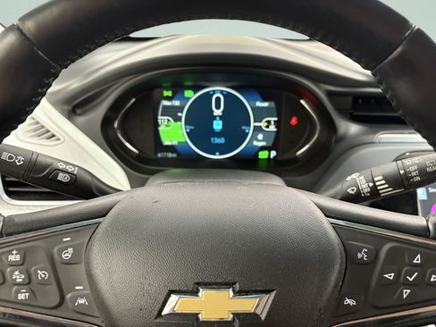 Used 2020 Chevrolet Bolt LT image 29