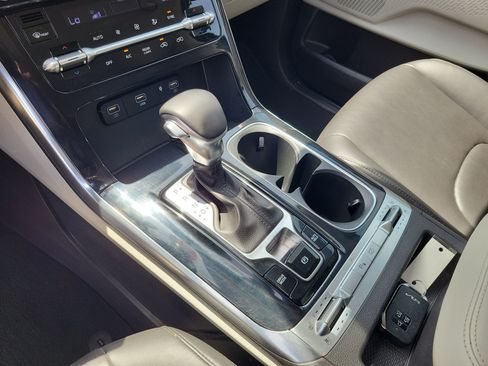 Used 2022 Kia Carnival SX FWD image 24