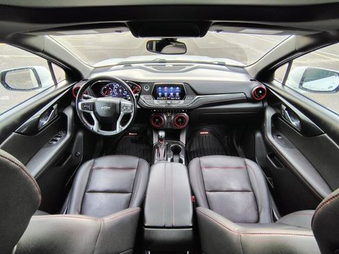 Used 2021 Chevrolet Blazer RS FWD image 2