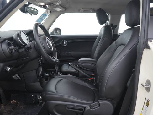 Used 2017 MINI Cooper 2-Door Hardtop FWD image 16