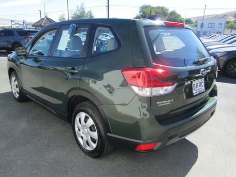 Used 2023 Subaru Forester AWD/4WD image 4