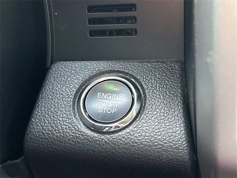 Certified 2019 Ford F150 Lariat w/ Equipment Group 501A Mid image 33