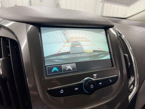 Used 2018 Chevrolet Cruze LT FWD image 15