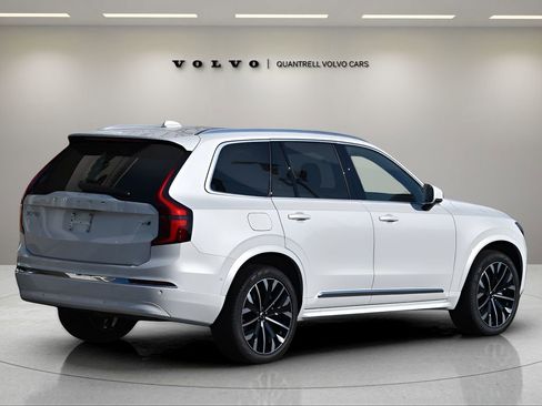New 2026 Volvo XC90 B6 Plus w/ Protection Package Premier image 4