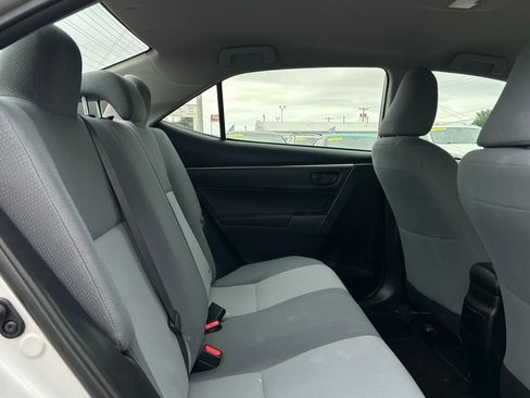 Used 2015 Toyota Corolla L FWD image 29