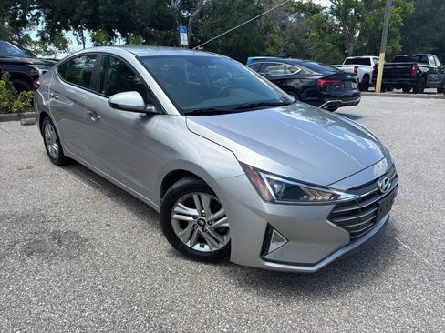 Used 2020 Hyundai Elantra SEL FWD image 6