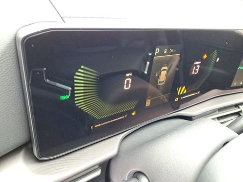 New 2026 Kia Sportage EX image 8