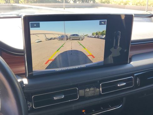 Certified 2023 Lincoln Nautilus Reserve image 17