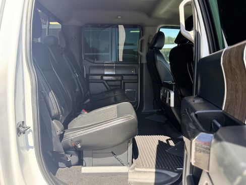 Used 2021 Ford F250 Lariat w/ Lariat Value Package AWD/4WD image 34