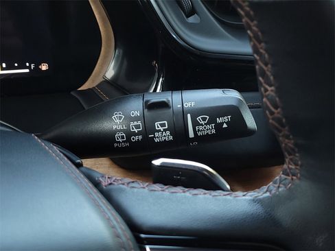 Used 2022 Jeep Grand Cherokee Summit image 33