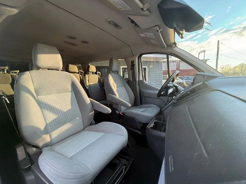 Used 2015 Ford Transit 350 XLT image 26