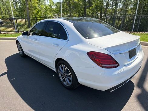Used 2017 Mercedes-Benz C 300 4MATIC Sedan image 3