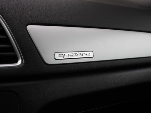 Used 2018 Audi Q3 2.0T Premium image 36