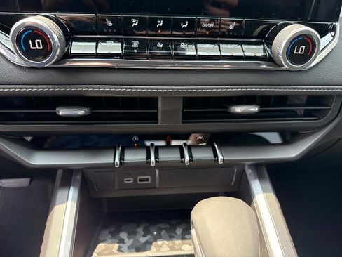 New 2025 Chevrolet Colorado LT image 4