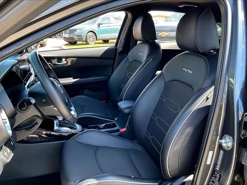 Used 2024 Kia Forte GT-Line image 8