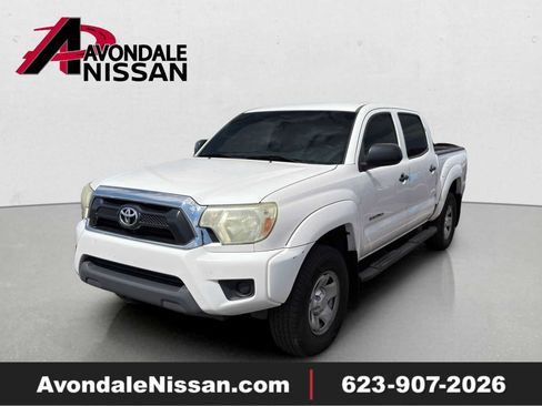 Used 2014 Toyota Tacoma PreRunner w/ SR5 Package RWD image 1