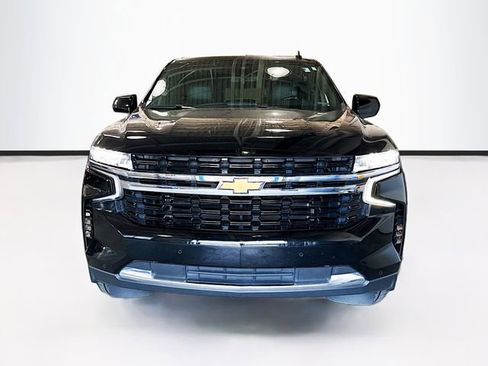 Used 2023 Chevrolet Suburban LS w/ Driver Alert Package AWD/4WD image 4