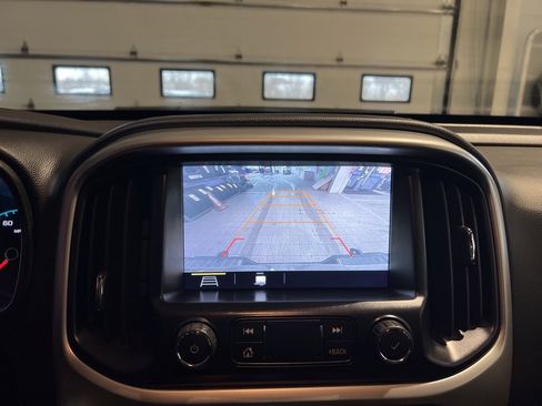 Used 2020 Chevrolet Colorado ZR2 w/ Colorado ZR2 Bison Edition image 28