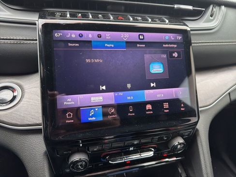 Used 2025 Jeep Grand Cherokee L Limited w/ Black Appearance Package image 11