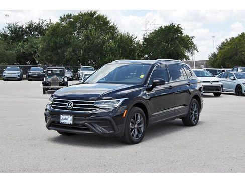 Used 2022 Volkswagen Tiguan SE AWD/4WD image 7