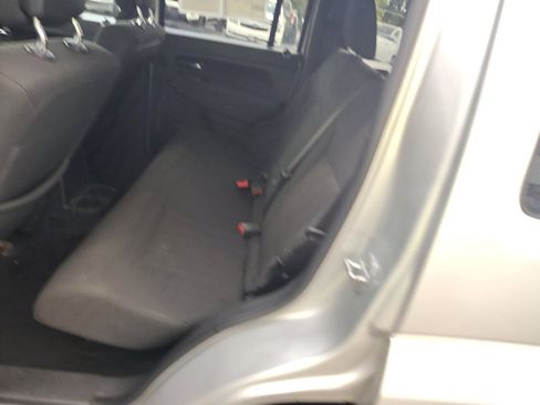 Used 2011 Jeep Liberty Sport image 8