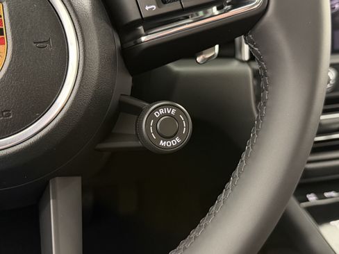 Certified 2026 Porsche Macan AWD/4WD image 51