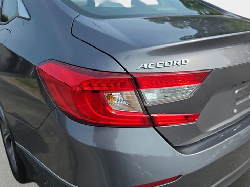 Used 2020 Honda Accord EX image 30