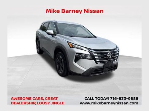 Used 2025 Nissan Rogue SV AWD/4WD image 1