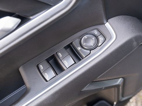 Used 2025 Chevrolet Silverado 1500 LT image 14