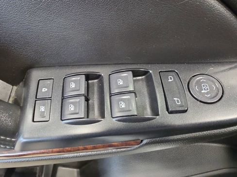Used 2019 GMC Yukon SLE w/ Convenience Package AWD/4WD image 15