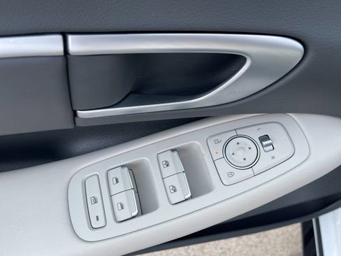 Used 2025 Hyundai Sonata SEL image 13