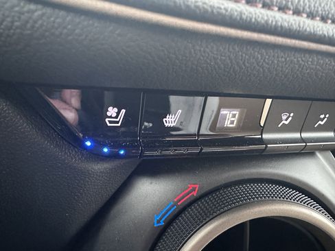 Used 2023 Chevrolet Blazer Premier w/ Driver Confidence II Package image 22