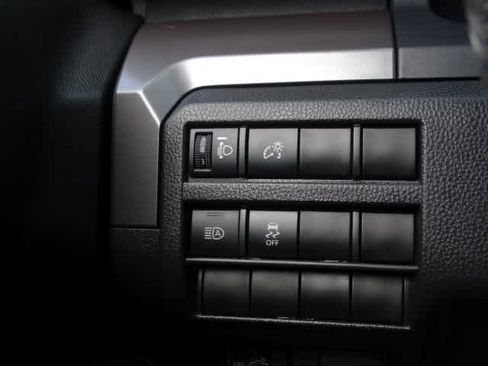 Used 2025 Toyota Tacoma SR5 image 40