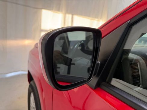 Used 2022 Nissan Frontier SV image 9