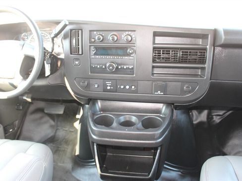 Used 2019 Chevrolet Express 2500 LS w/ Driver Convenience Package RWD image 22