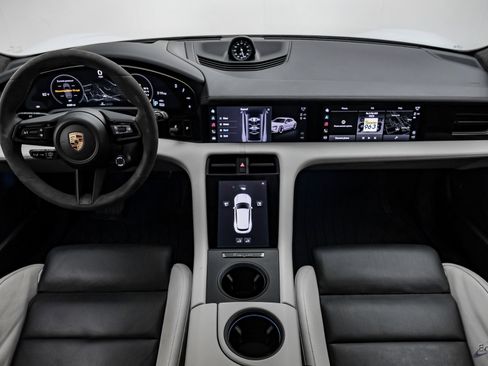 Used 2023 Porsche Taycan GTS w/ Premium Package image 30