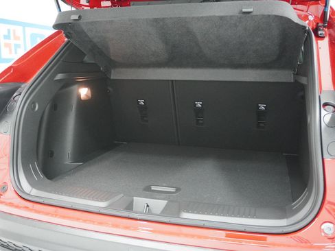 New 2026 Chevrolet Trax RS w/ Sunroof Package image 7