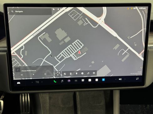 Used 2022 Tesla Model S image 21