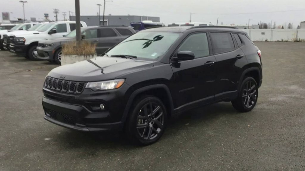 New 2026 Jeep Compass Limited w/ Sun, Sound & Navigation Group AWD/4WD image 4