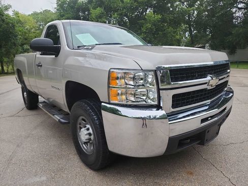 Used 2007 Chevrolet Silverado 2500 W/T RWD image 1