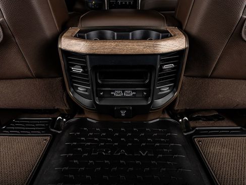 Used 2025 RAM 3500 Longhorn image 33